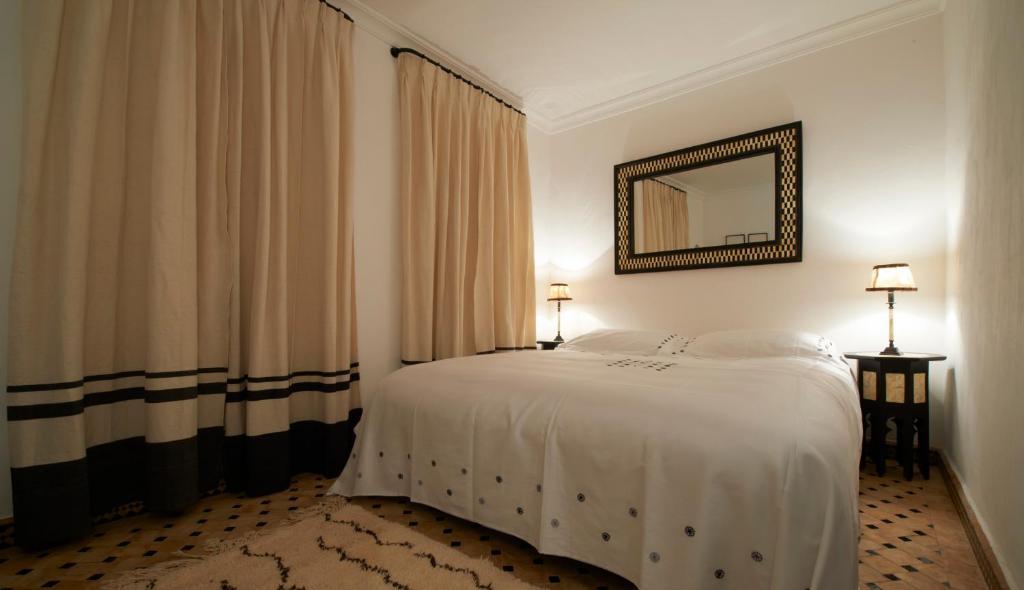 Albarnous Maison D'Hotes Tangier Exterior photo