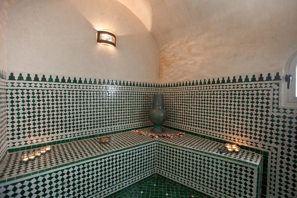Albarnous Maison D'Hotes Tangier Exterior photo